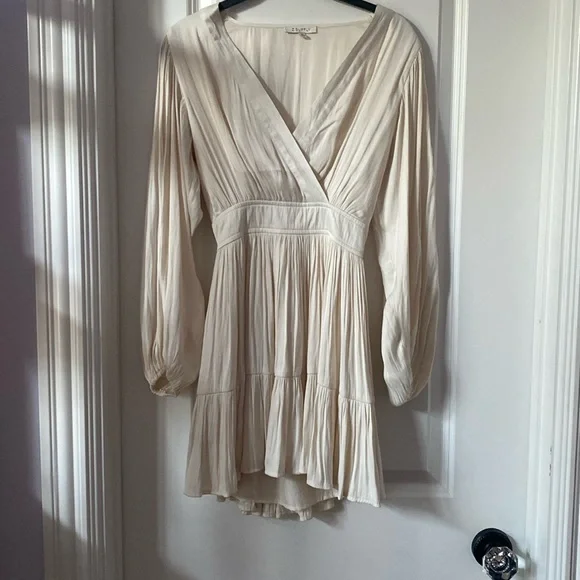 girls mini dress Girls White Mini Dress with Bow Train
